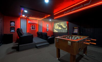 Chillin Like a Villa-Free pool heat and private home theater!